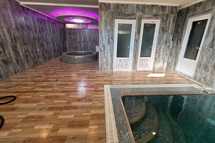 ویلا تریپلکس استخردار 4 خواب مبله با در ساوجبلاغ