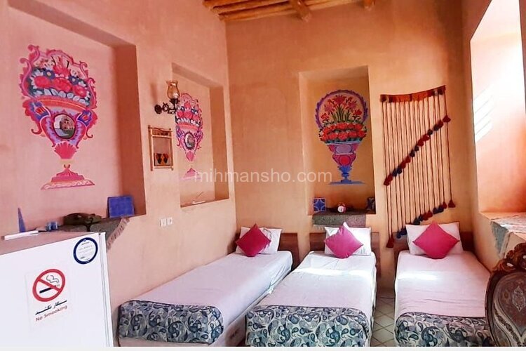 اتاق 3 نفره ترنج در اقامتگاه سنتی شیراز