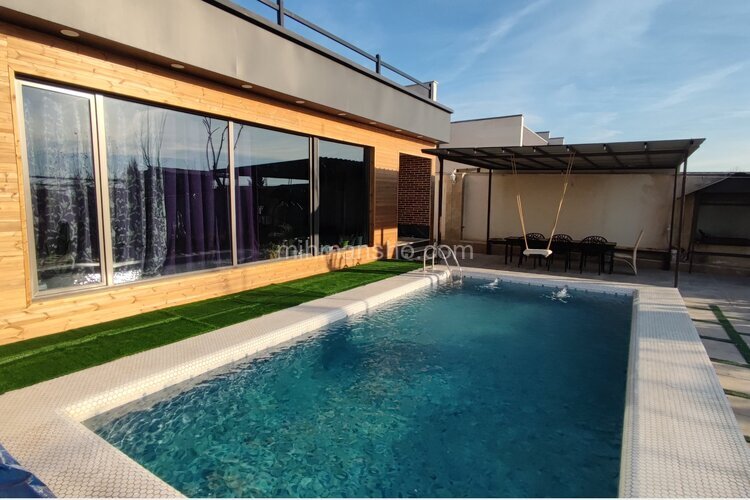 ویلا استخردار مبله دوخواب در صداری فشند ساوجبلاغ