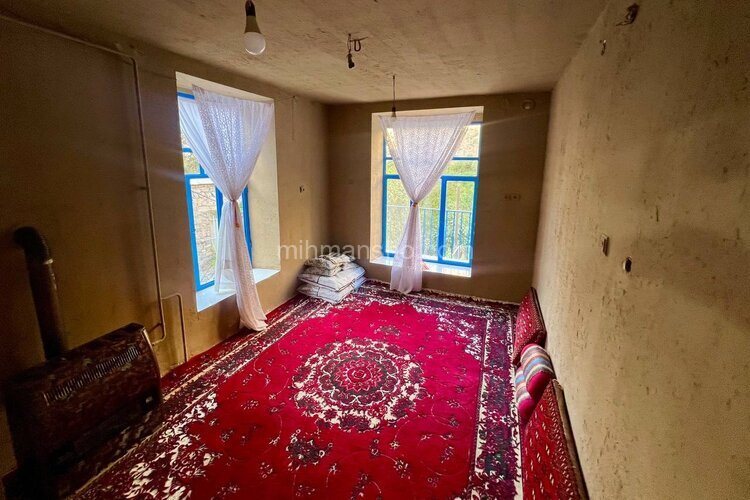 اتاق 2 در اقامتگاه بوم گردی پاوه