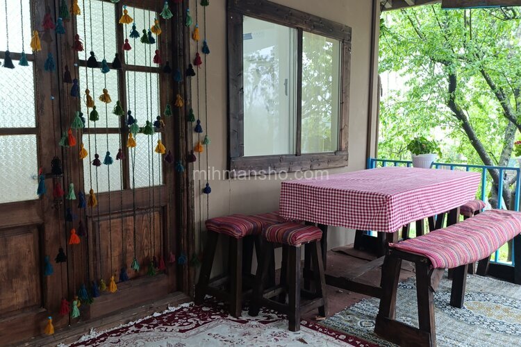 اتاق ماهگل در بومگردی تنکابن