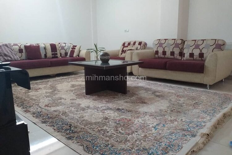 آپارتمان مبله تکخواب در طبقه همکف شهر صدرا