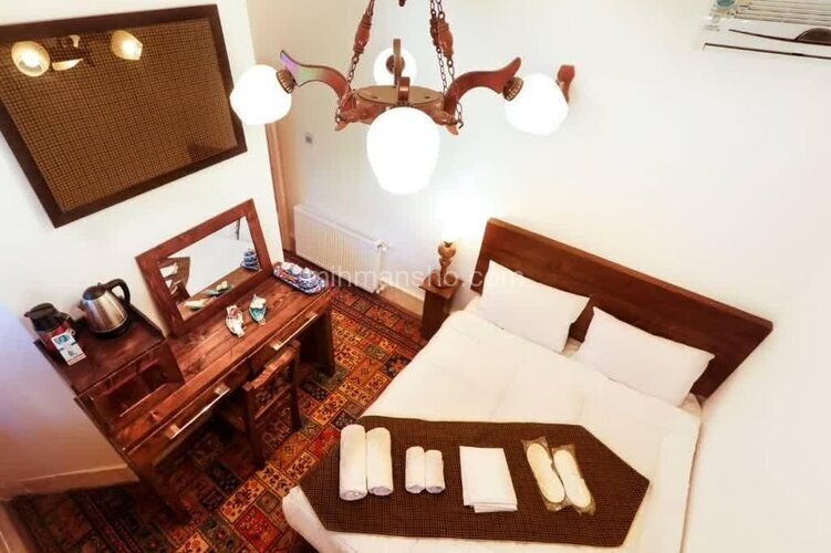 اتاق دونفره در هتل سنتی یزد