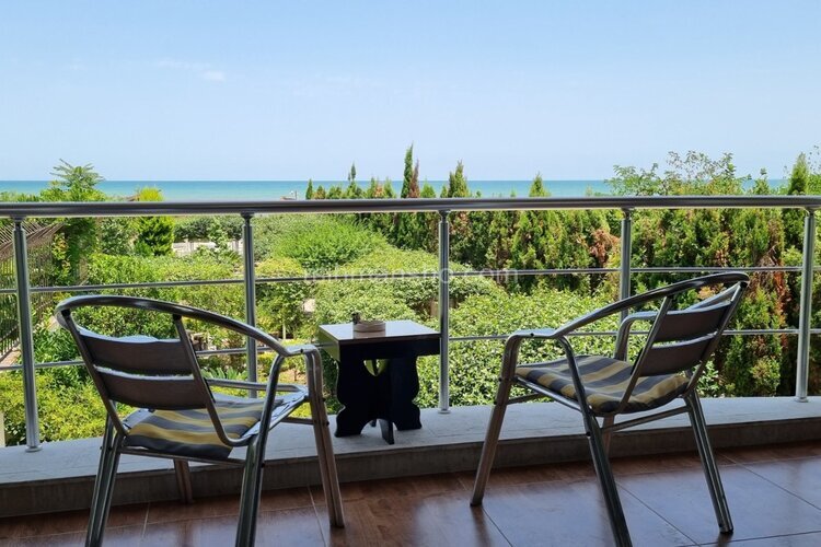 ویلا مبله سه خواب ساحلی در انزلی