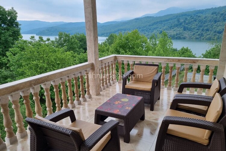 واحد در طبقه دوم ویلا رز 2 در سوادکوه