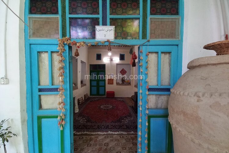 اتاق خوش نشین (3) در اقامتگاه بومگردی گلپایگان