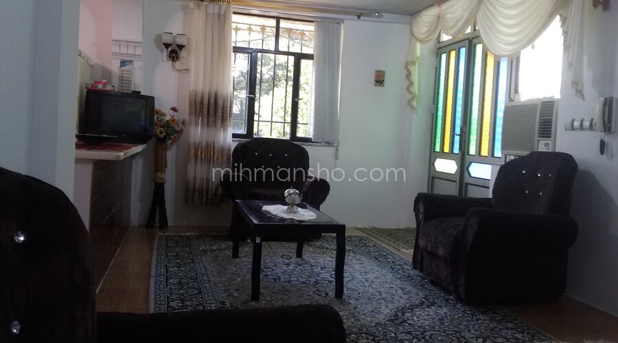 واحد در طبقه همکف ویلا پره سر