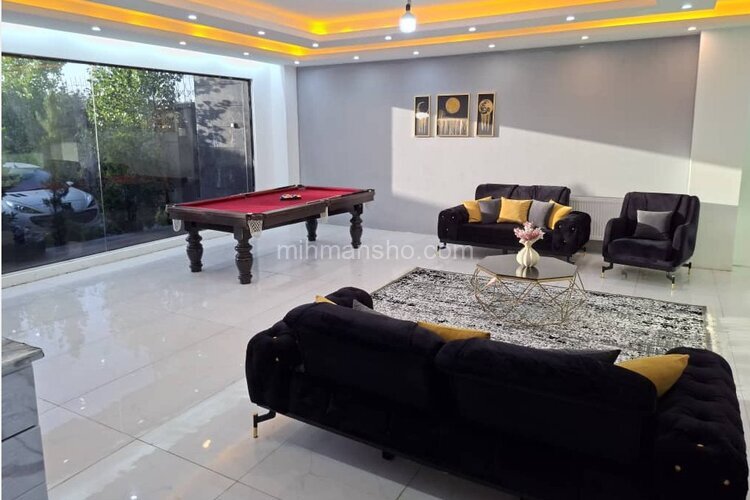 ویلا استخردار سه خواب نور ماه در چهارباغ