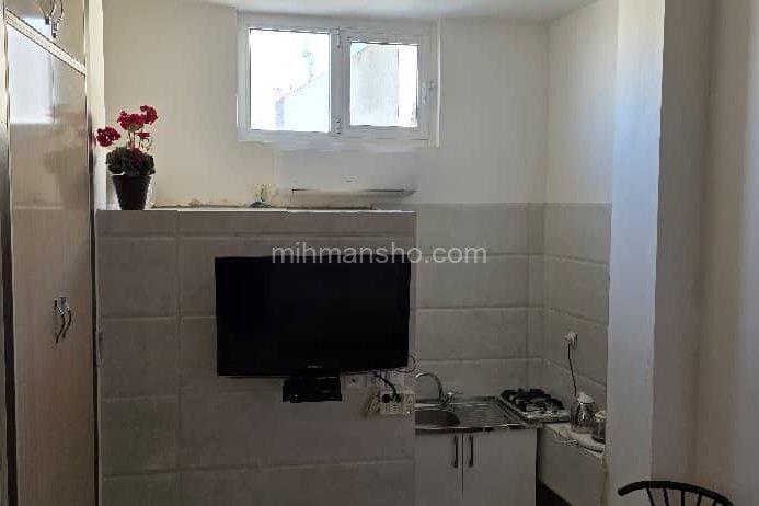 سوئیت مبله ثمین در نائین