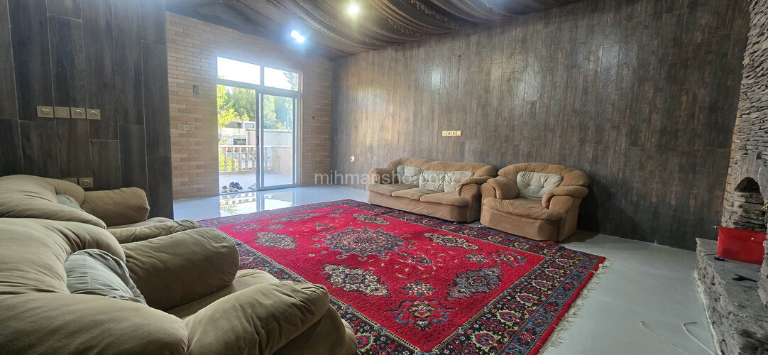 ویلا تکخواب در باغ بهادران