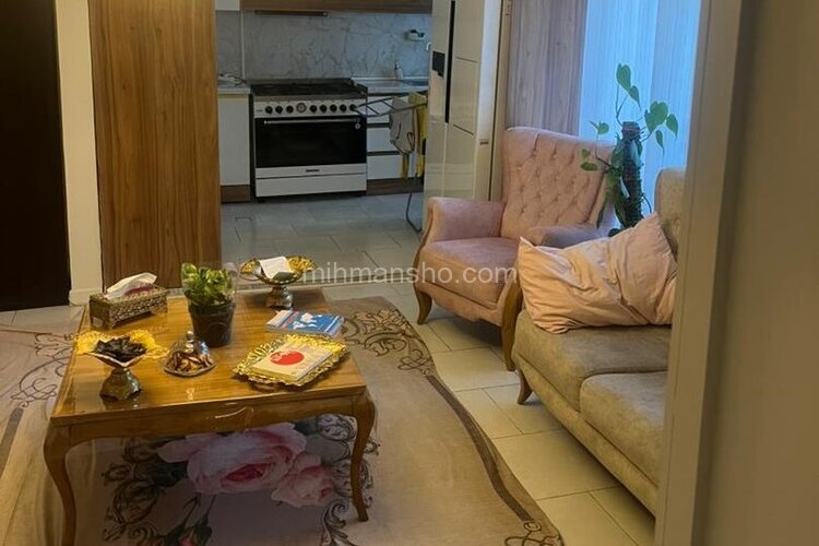 آپارتمان مبله دوخواب در رینه