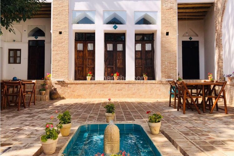اتاق یاد در اقامتگاه بومگردی تفرش