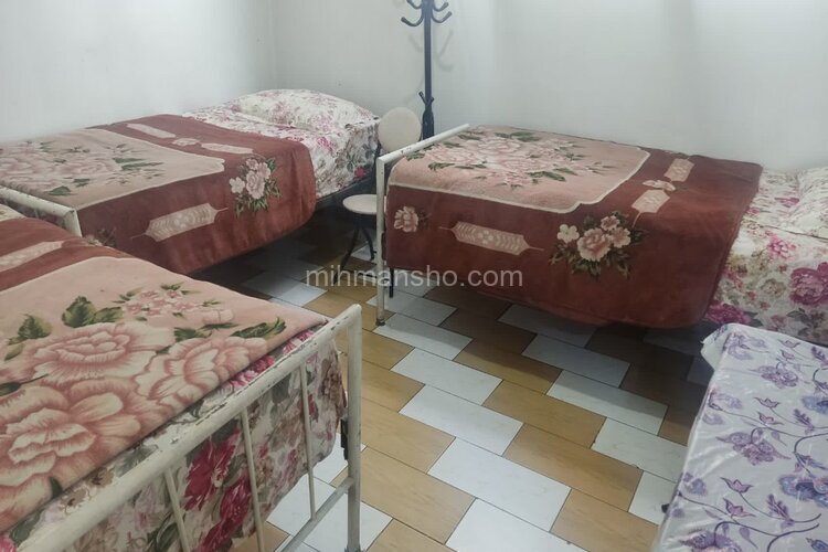 اتاق 3 تخته بدون سرویس در میهمانپذیر تبریز