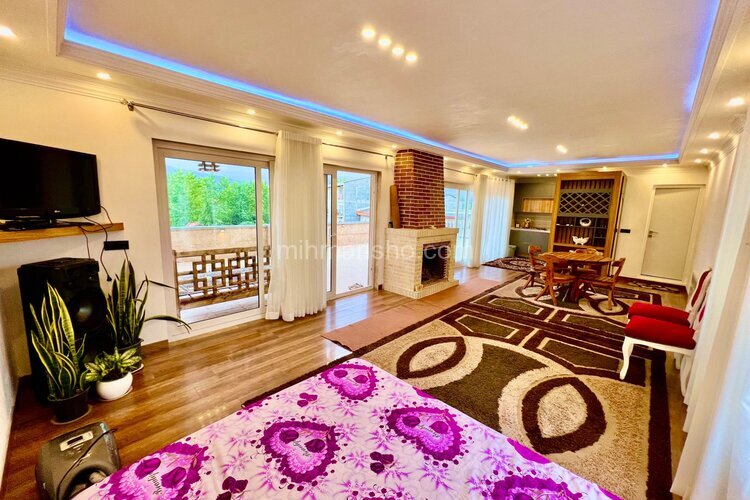 سوئیت تراس دار در طبقه دوم در متل قو