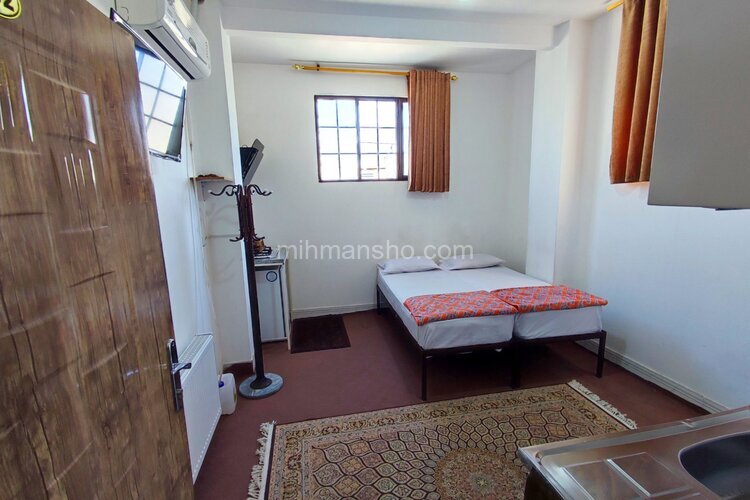 اتاق دونفره آنا درقم(202)