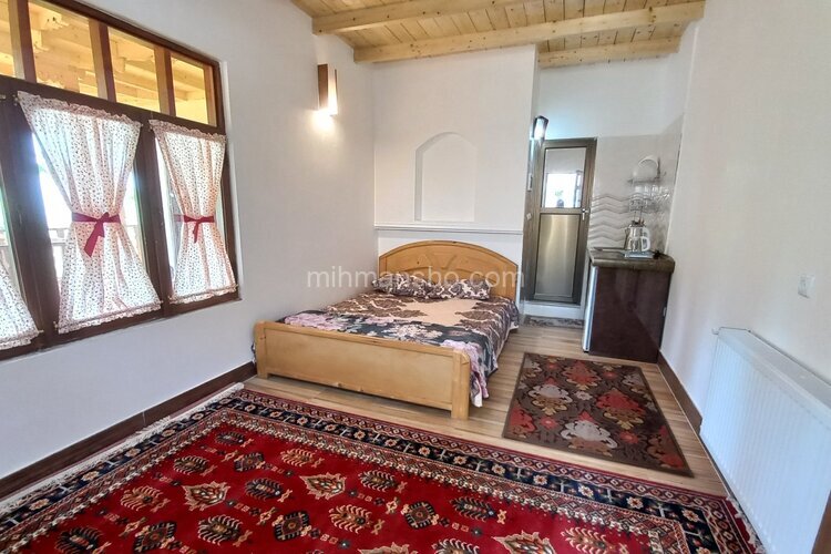 سوئیت نارنج در اقامتگاه بومگردی شیرگاه