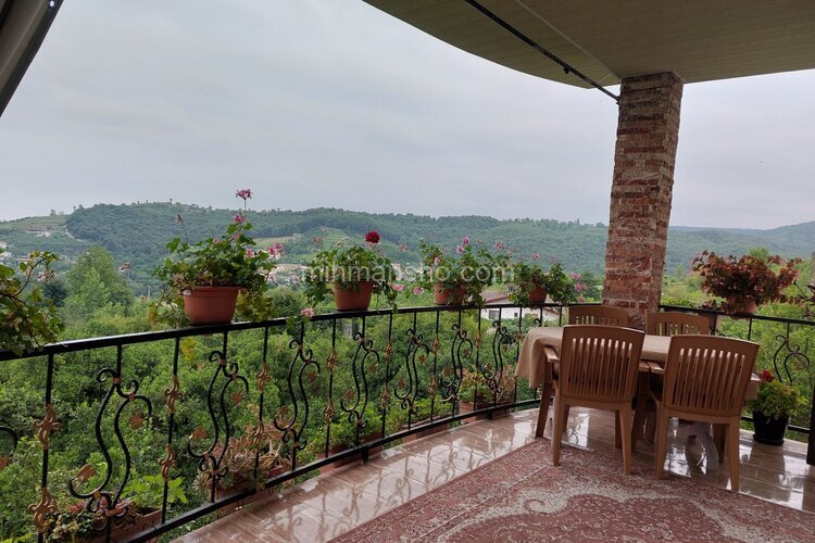 واحد درطبقه اول در تنکابن