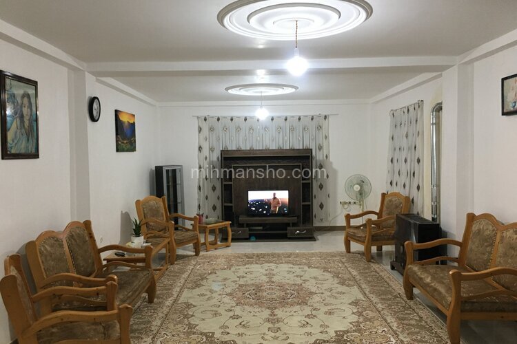 واحد تکخواب در طبقه همکف ویلای لاهیجان