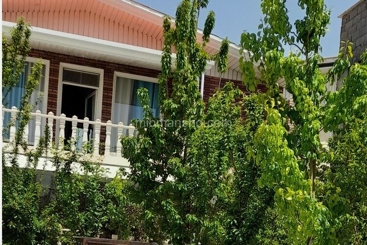 ویلا دوبلکس استخردار آبگرم دوخواب در چهارباغ