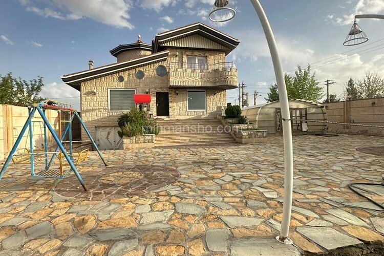 ویلا دوبلکس جکوزی استخردار در کردان