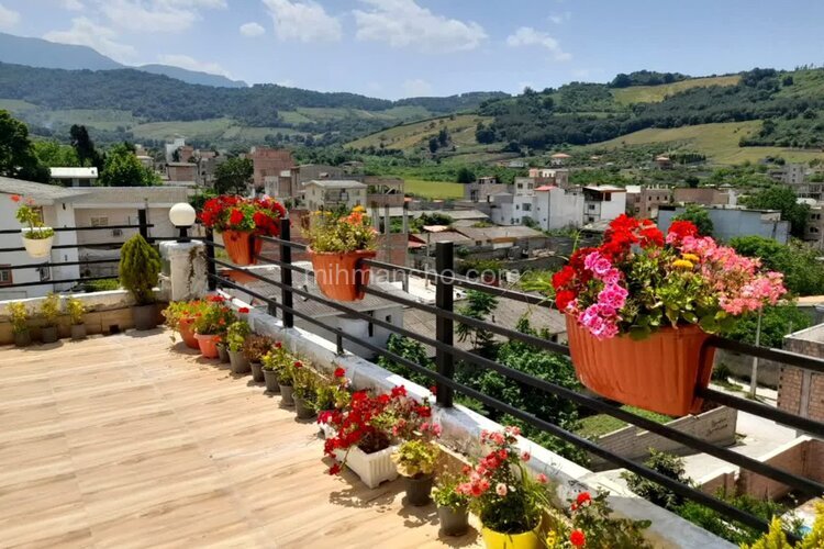 واحد تکخواب تراس دار در طبقه سوم ویلا گرگان