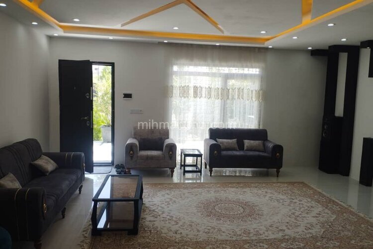 ویلا دو خواب استخردار دوبلکس گلها در ساوجبلاغ