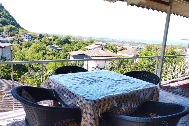 واحد دو خواب در طبقه دوم ویلای بام سبز رامسر