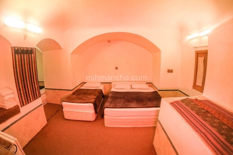 اتاق 5 نفره ایراندخت در اقامتگاه بومگردی یزد