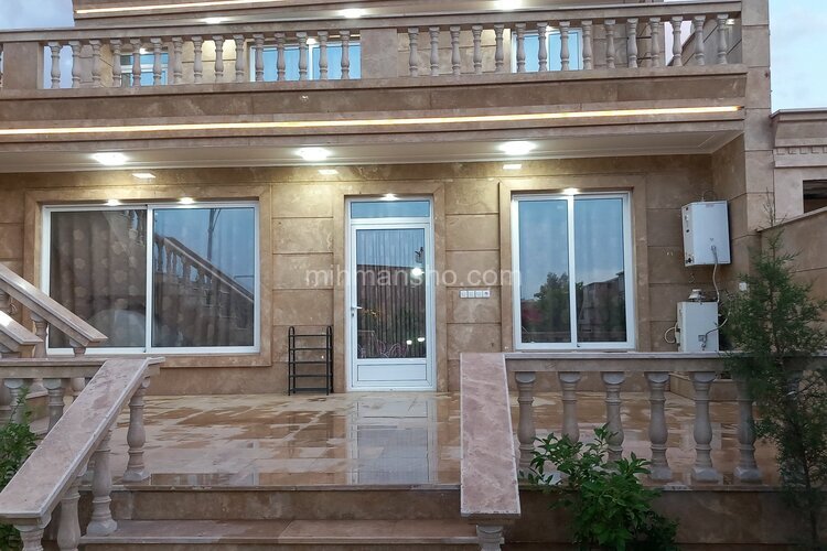 واحد دوخواب  درطبقه همکف ویلا جاده قمصر در کاشان