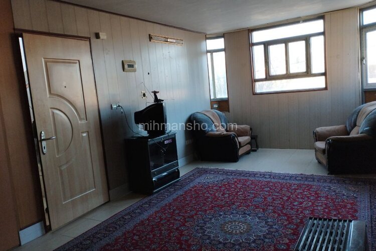 آپارتمان مبله تک خواب طبقه 1 در تیران و کرون