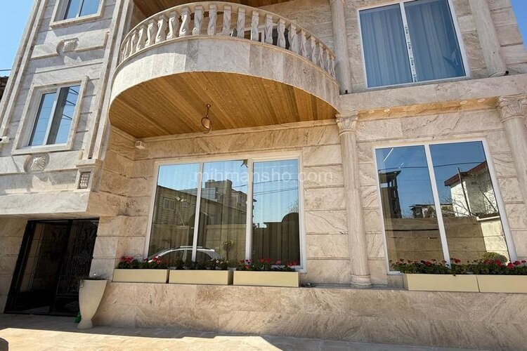 ویلا دوبلکس استخردار سه خواب در چالوس