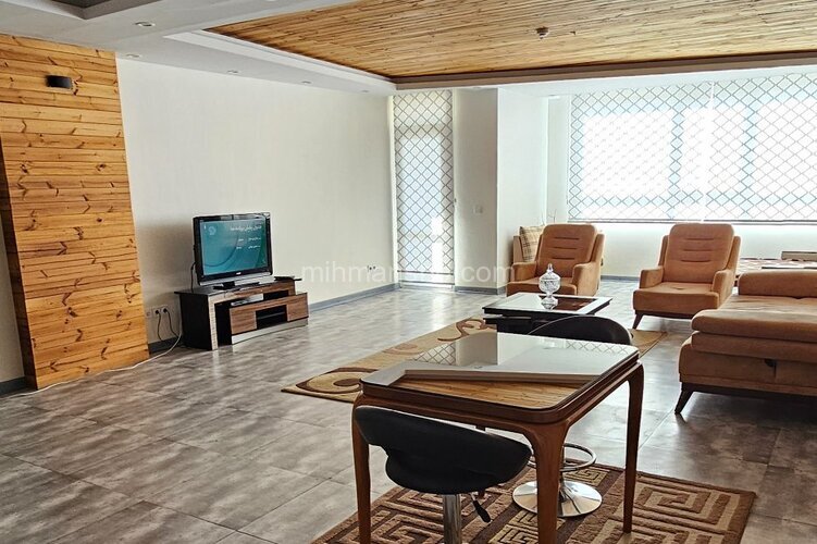 سوئیت مبله 75 متری در گلشهر