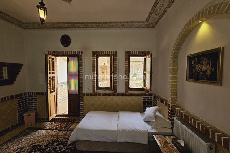 اتاق 4 در طبقه اول اقامتگاه بومگردی نطنز | اتاق توئین (دوتخته) شماره چهار