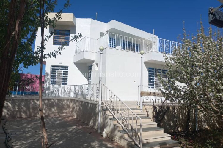 ویلا باغ دوبلکس لی لی گاردن در شیراز