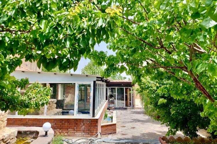 ویلا باغ استخردار مبله دوخواب مجنون در کردان