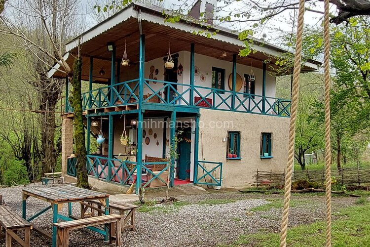 واحد تک خواب در طبقه دوم کلبه جنگلی هیرکانی در