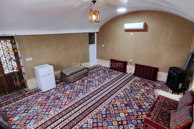 واحد 25 متری  نرگس در اقامتگاه بوم گردی در طبس