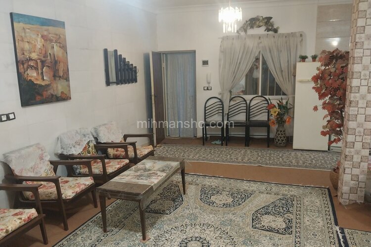 واحد مبله تکخواب در طبقه اول ویلا در آمل