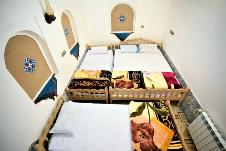 اتاق 4 نفره (10) در اقامتگاه بومگردی ورزنه