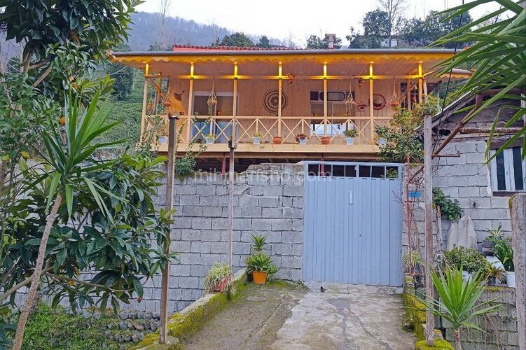 ویلا سنتی لب رودخانه در املش