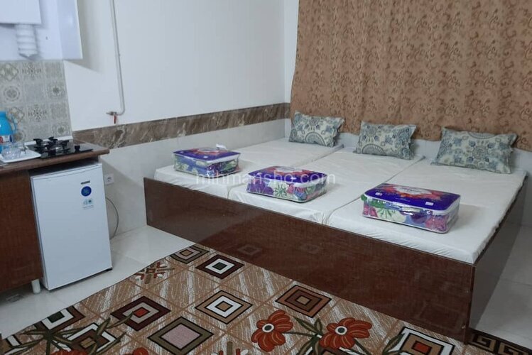 سوئیت 3 نفره 15 متری در مشهد