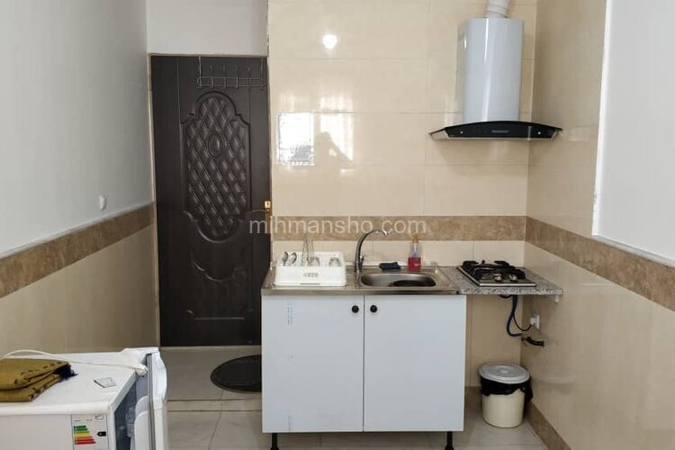 اتاق 303 دو تخت در مسافرخانه قم