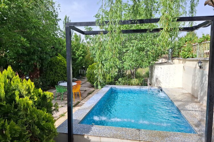 باغ ویلا استخردار دوخواب در مهرشهر کرج