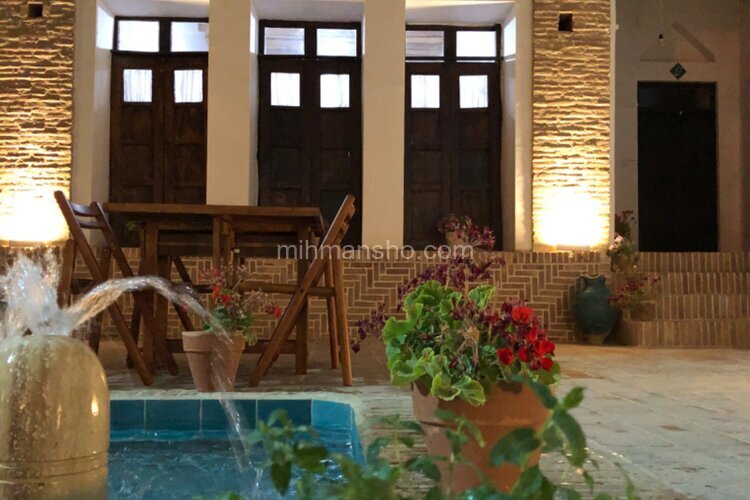 اتاق 3نفره در اقامتگاه بومگردی درتفرش