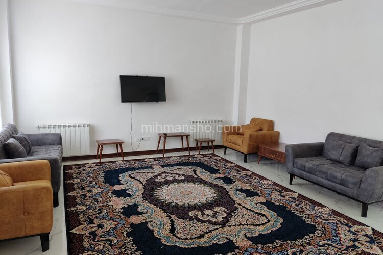 واحد مبله دوخواب در طبقه همکف ویلا در ماسال