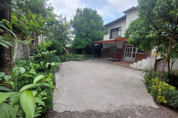 واحد دوخواب در طبقه همکف ویلا یگانه عباس آباد