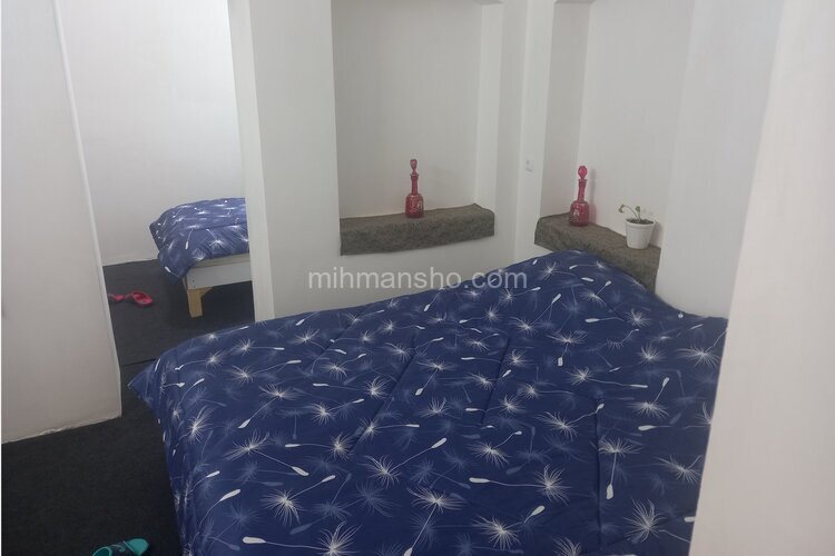 اتاق مقدس بانو در اقامتگاه بومگردی کاشان