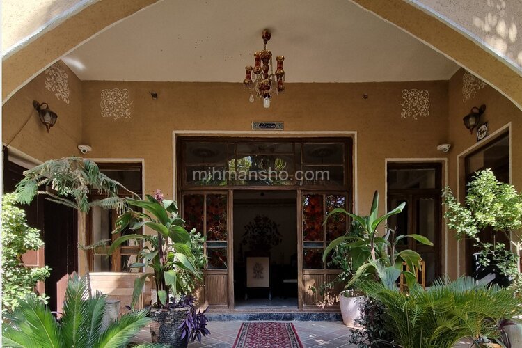 اتاق 6 عهد جانا اقامتگاه بومگردی اصفهان