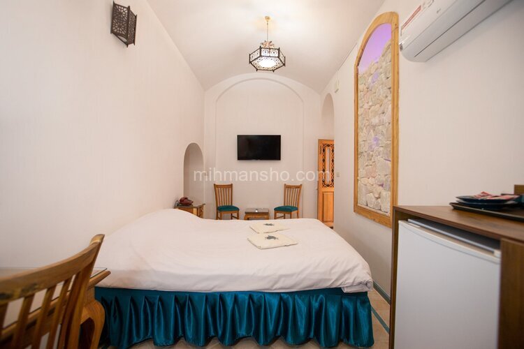 اتاق 2نفره نمک در هتل سنتی کاشان