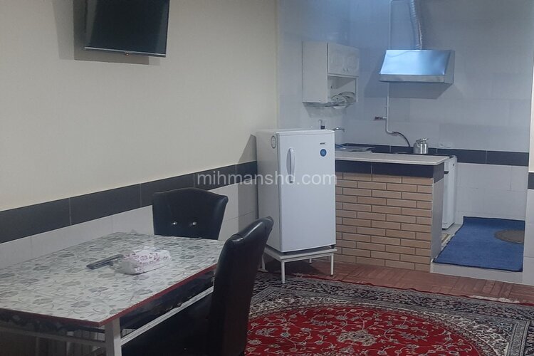 اتاق 4 نفره 1 در مهمانپذیر تاکستان